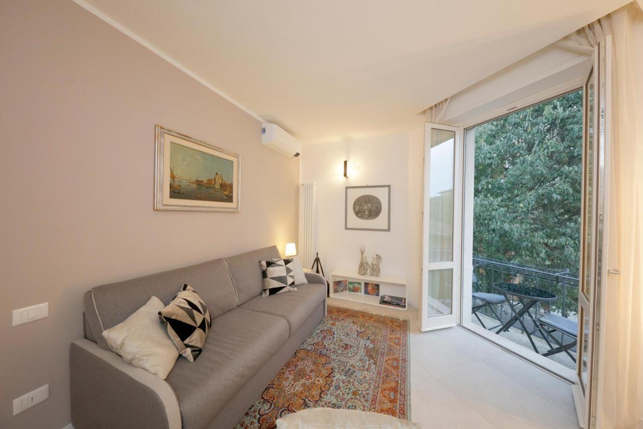 Siena Uptown - Sabrina'S Charming Apartment Exterior photo